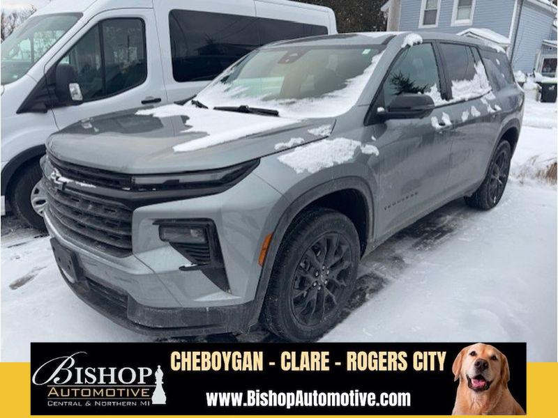 2024 Chevrolet Traverse LS's photo