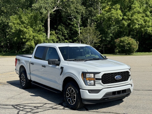2023 Ford F-150 XL photo 2