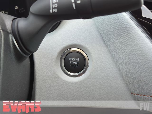 2025 Toyota Corolla SE photo 5