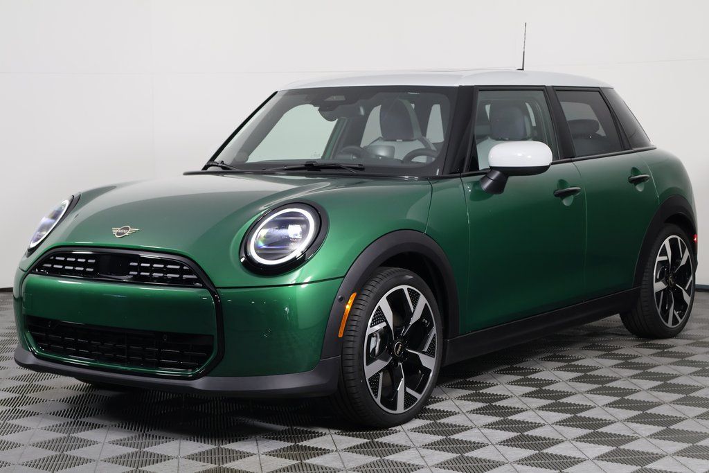 2026 MINI Hardtop 4 Door's photo