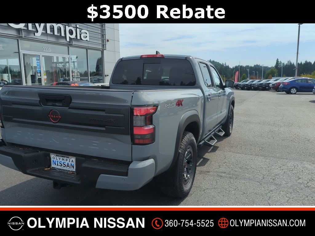 2025 Nissan Frontier Crew Cab PRO-4X photo 7