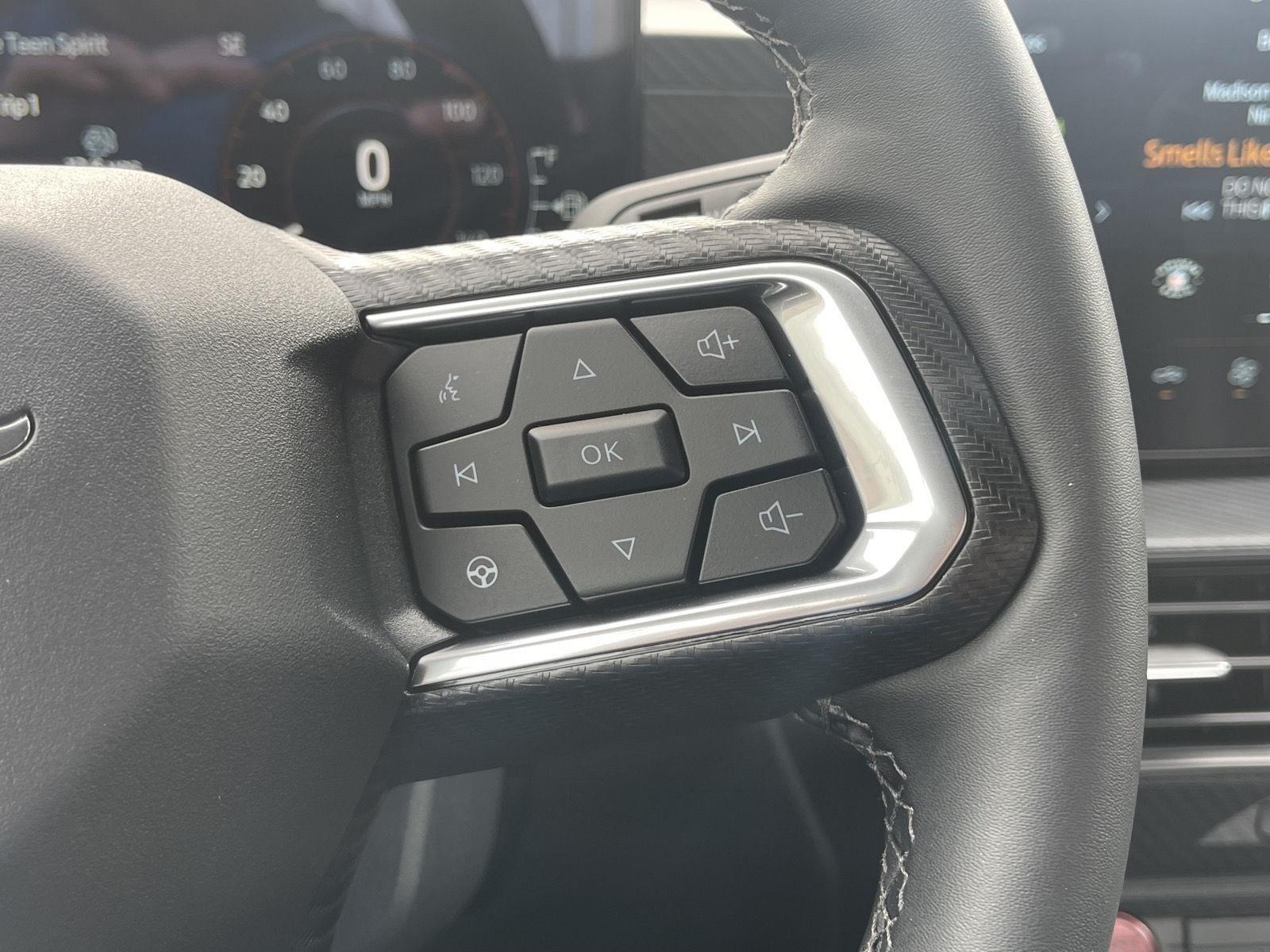 2025 Ford Mustang EcoBoost photo 21