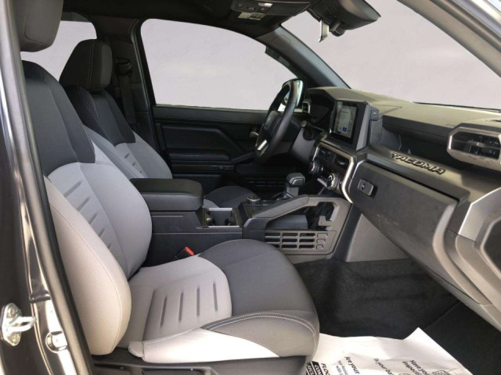2024 Toyota Tacoma TRD Sport Double Cab photo 15