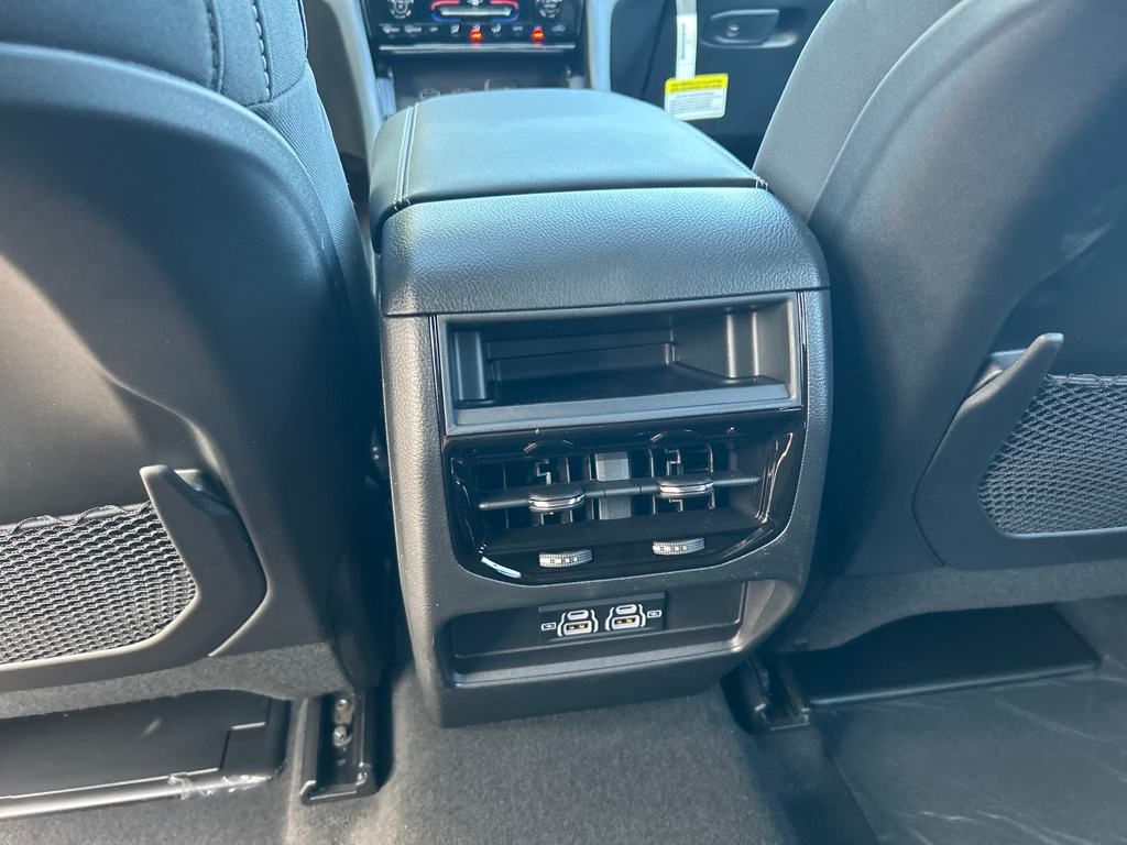 2025 Jeep Grand Cherokee Laredo X photo 22