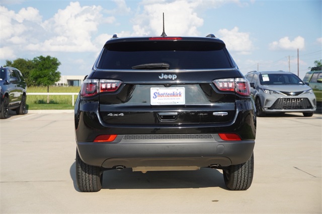 2023 Jeep Compass Latitude photo 7