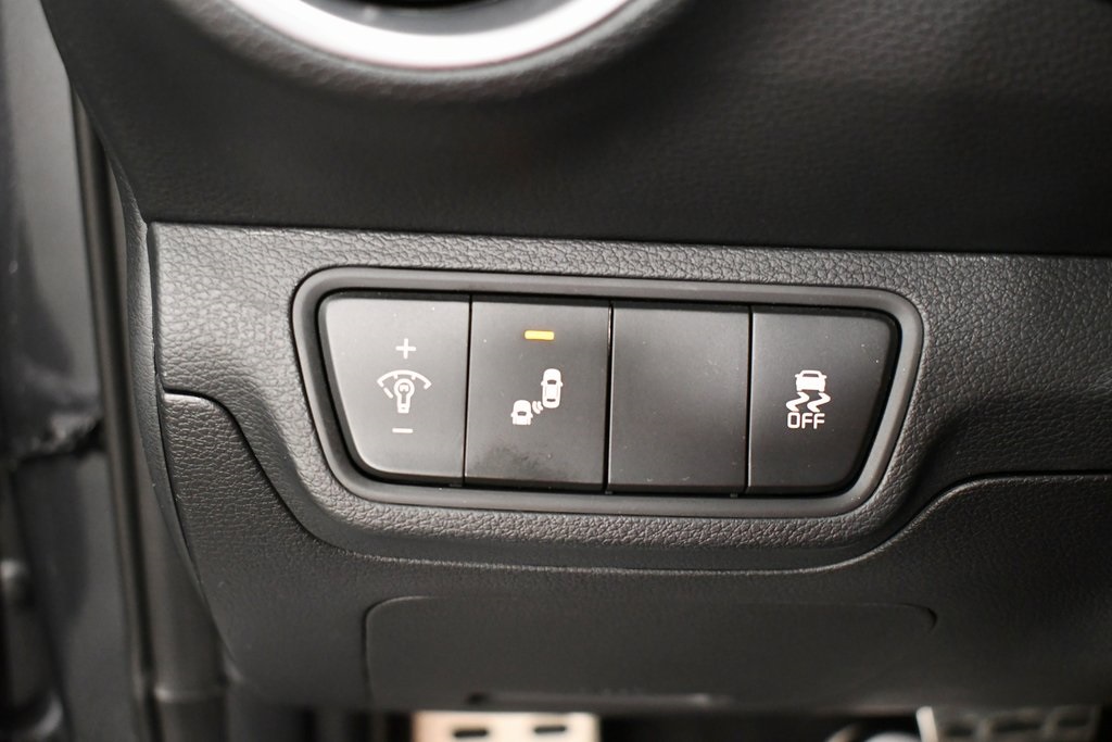 2023 Kia Forte GT photo 19