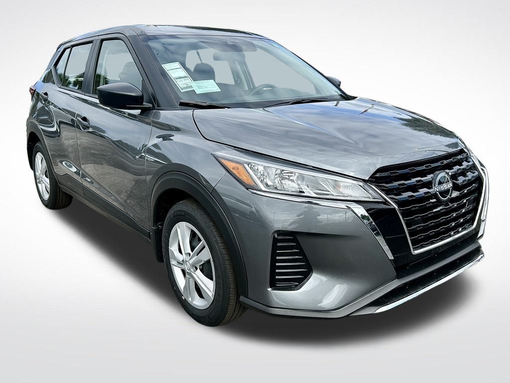 2024 Nissan Kicks S photo 2