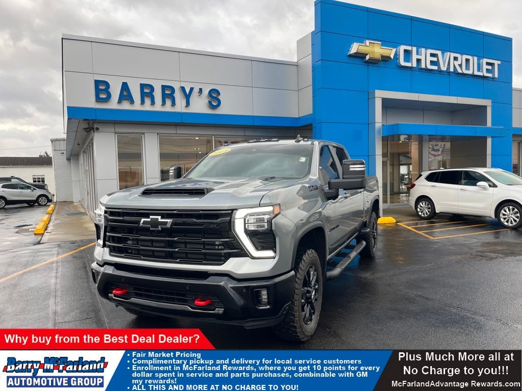 2025 Chevrolet Silverado HD LT's photo