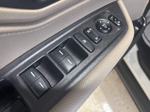 2019 Honda Odyssey EX-L photo 4