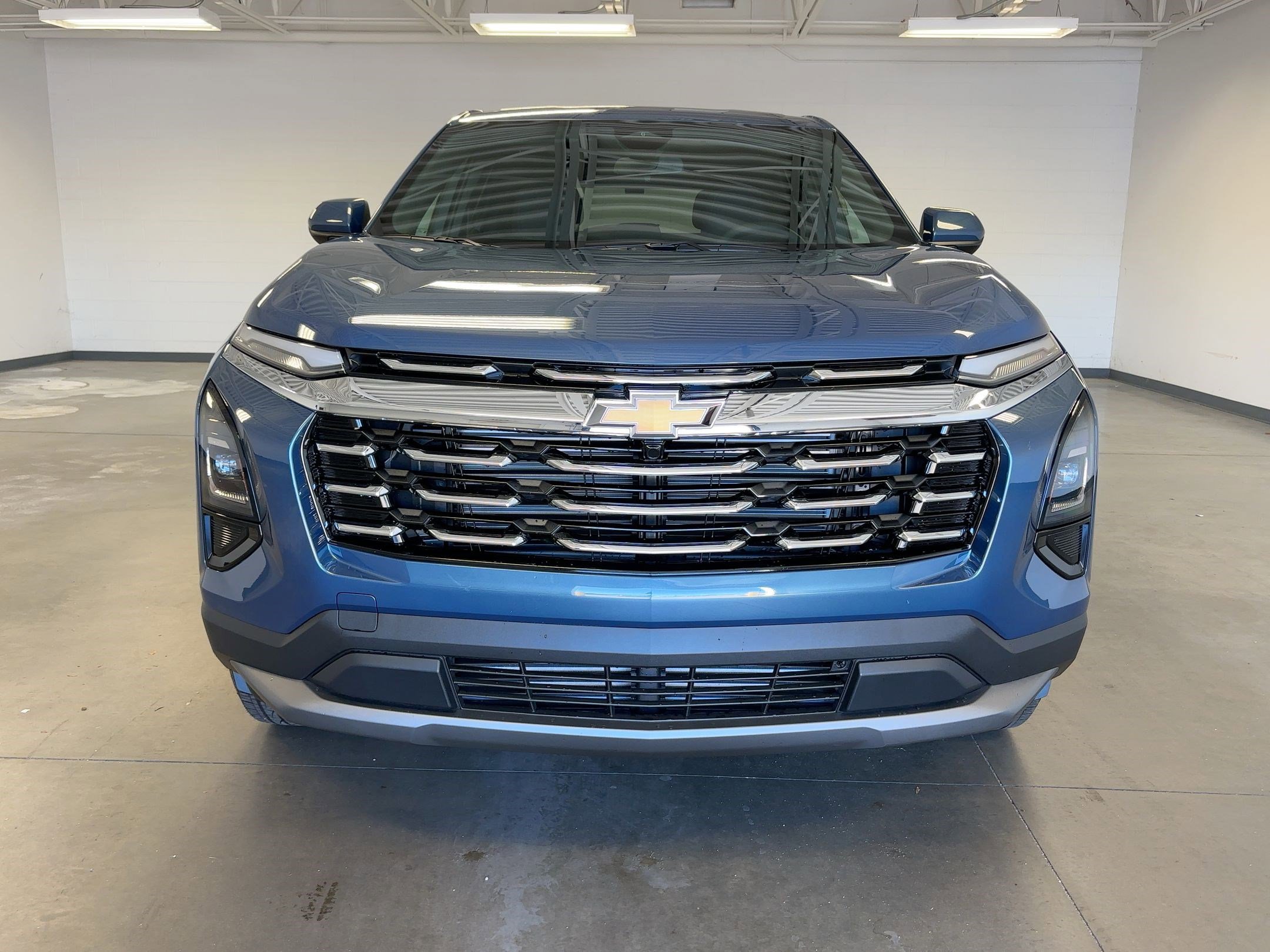 2026 Chevrolet Equinox LT photo 4