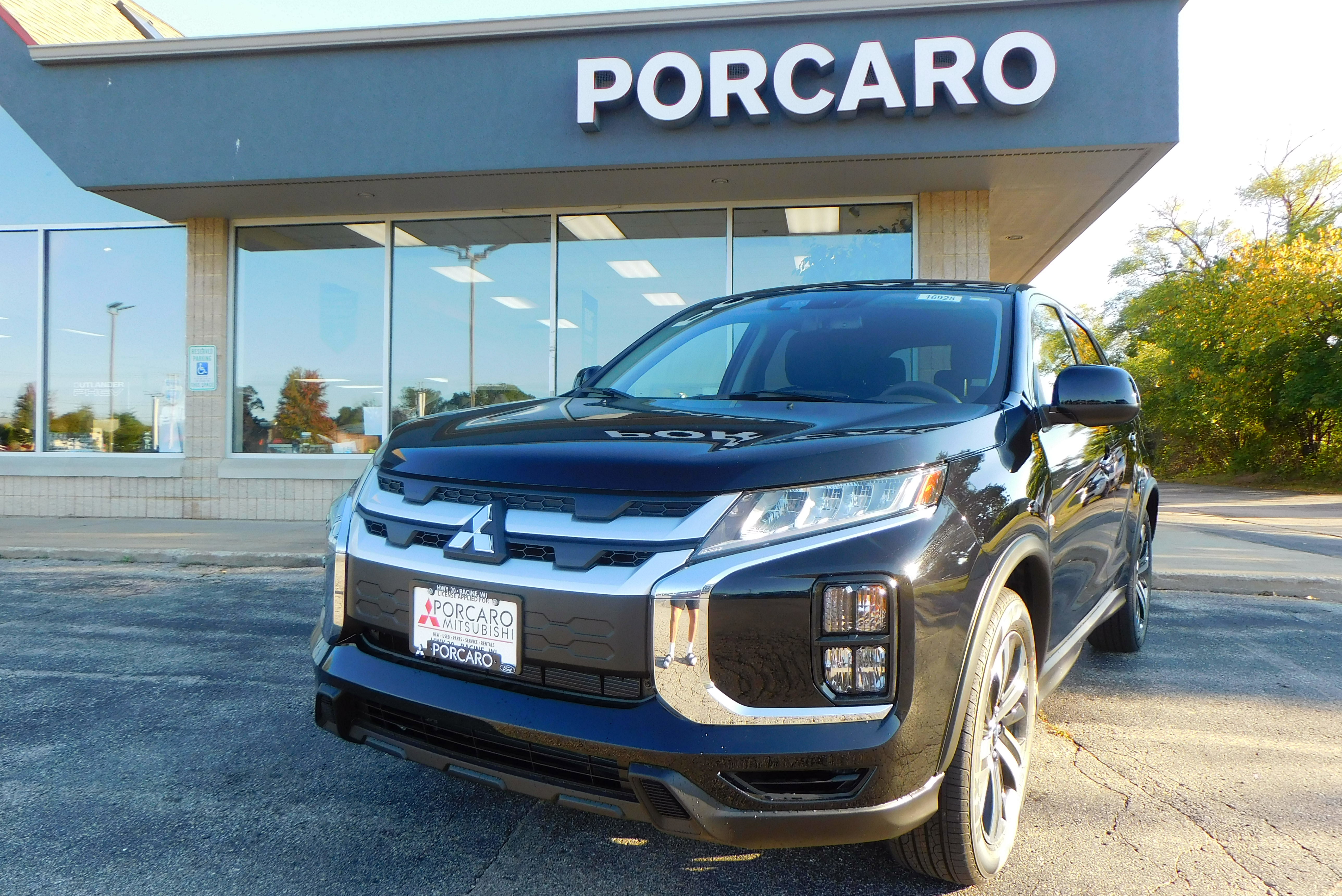 2025 Mitsubishi Outlander Sport ES's photo