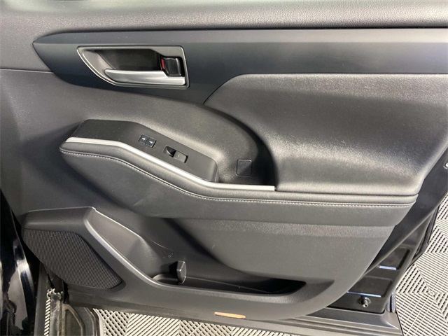 2023 Toyota Highlander Hybrid XLE photo 20