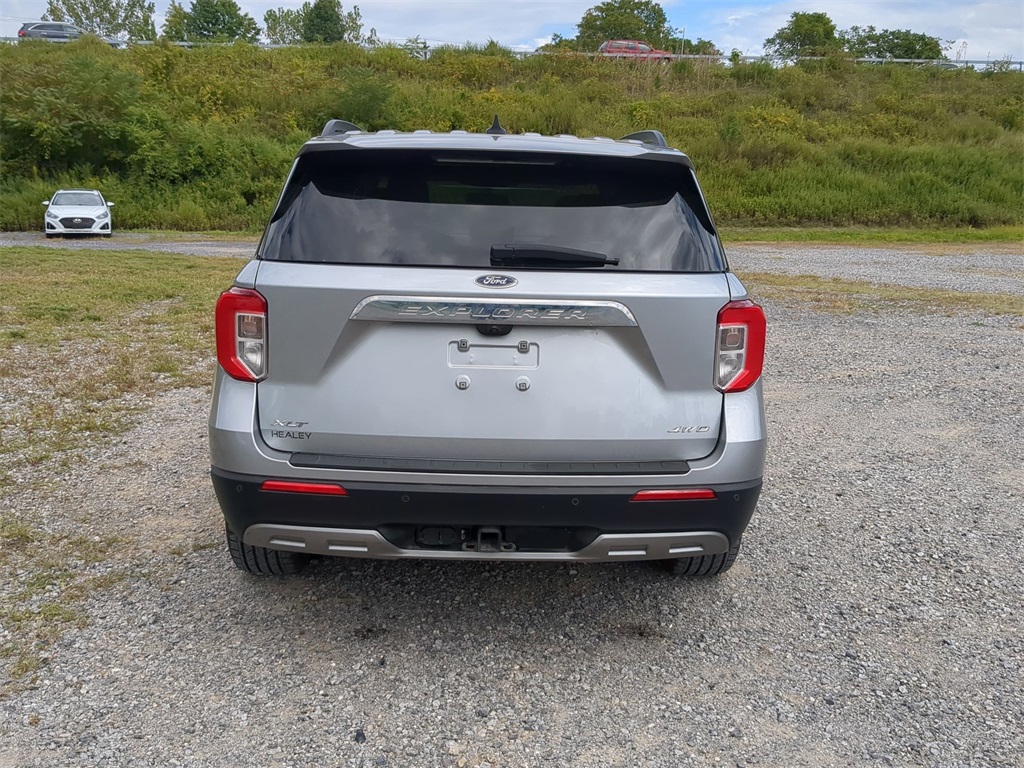 2023 Ford Explorer XLT photo 4