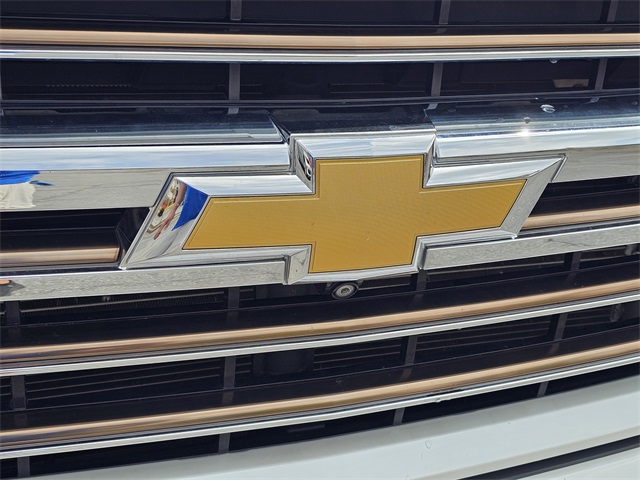 2022 Chevrolet Silverado 2500HD High Country photo 4