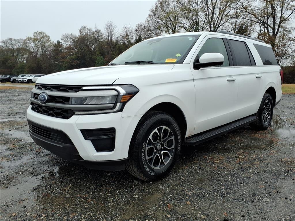 2024 Ford Expedition XLT's photo
