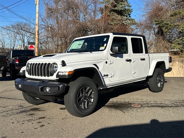 2026 Jeep Gladiator Sport S's photo