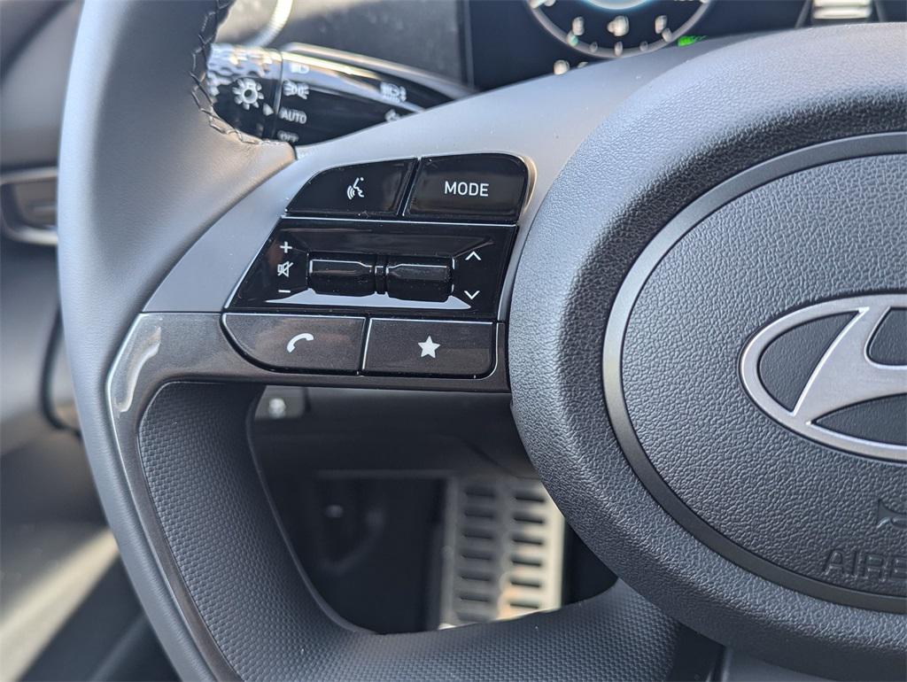 2025 Hyundai Elantra Hybrid SEL Sport photo 19