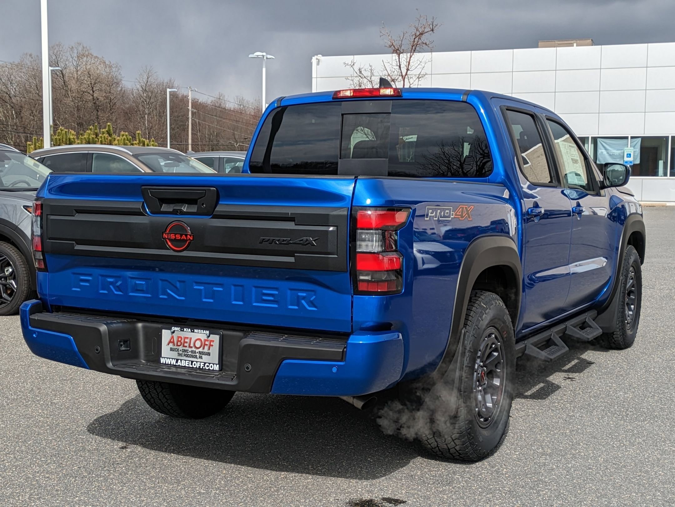 2025 Nissan Frontier PRO-4X photo 6