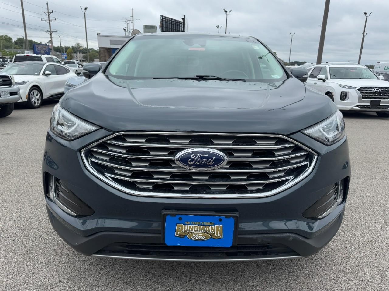 2019 Ford Edge SEL photo 8