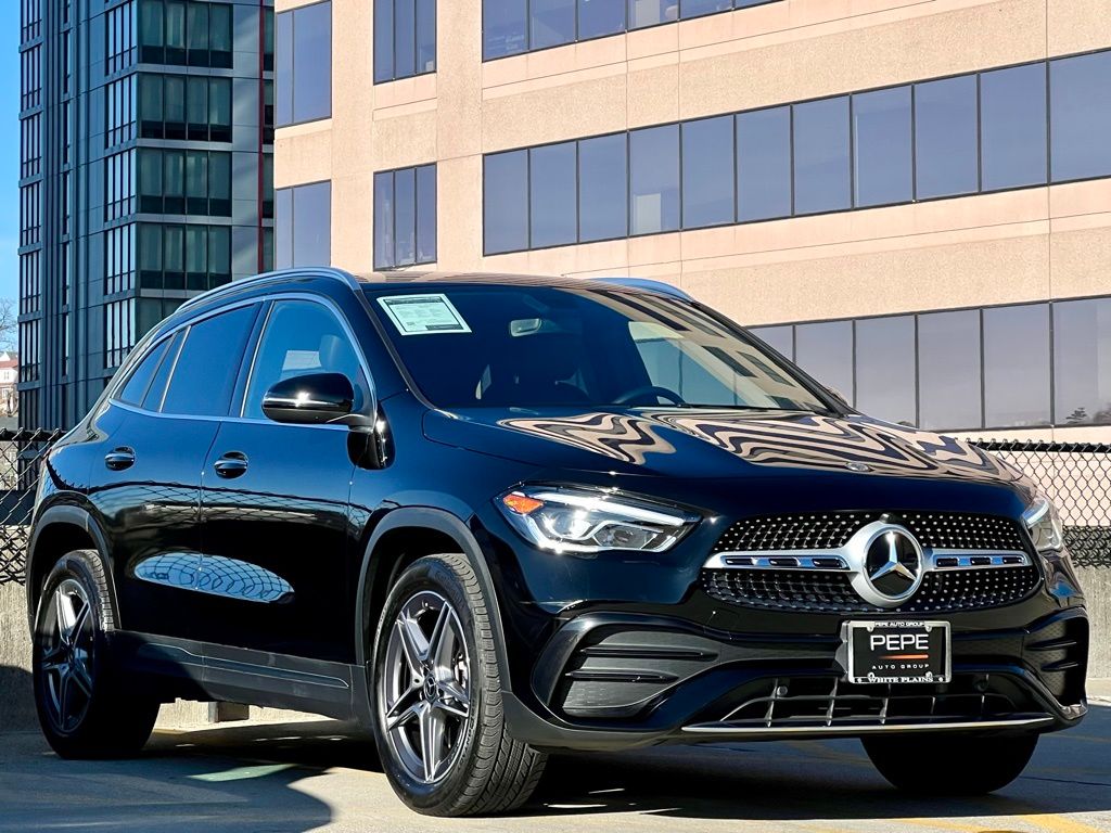 2023 Mercedes-Benz GLA Base's photo