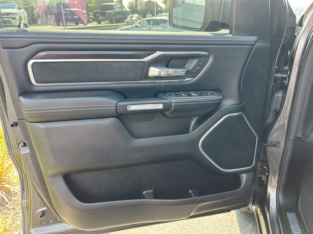 2022 Ram 1500 Laramie photo 10