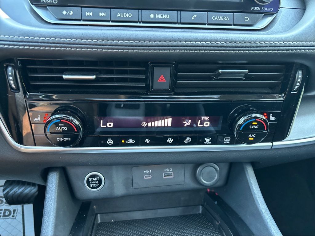 2021 Nissan Rogue SV photo 37