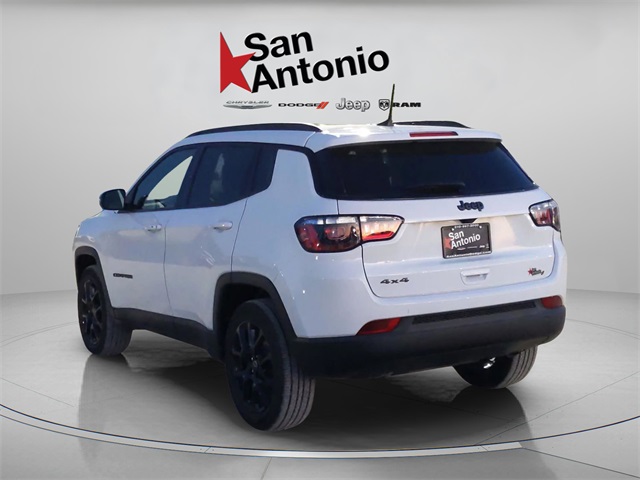 2026 Jeep Compass Latitude photo 4