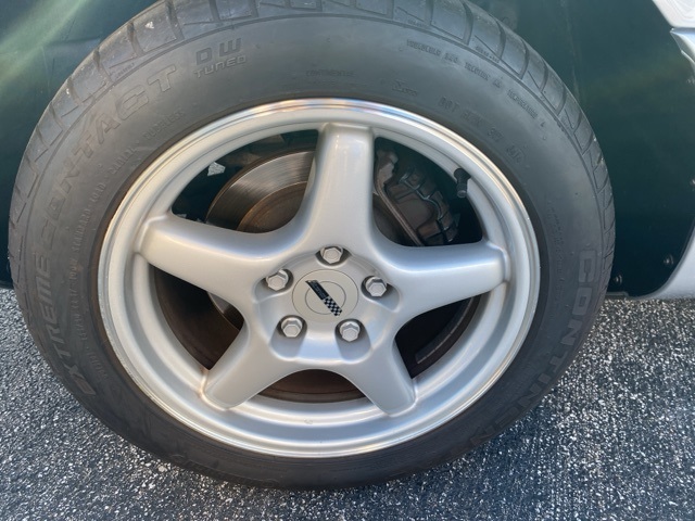1996 Chevrolet Corvette Base photo 9