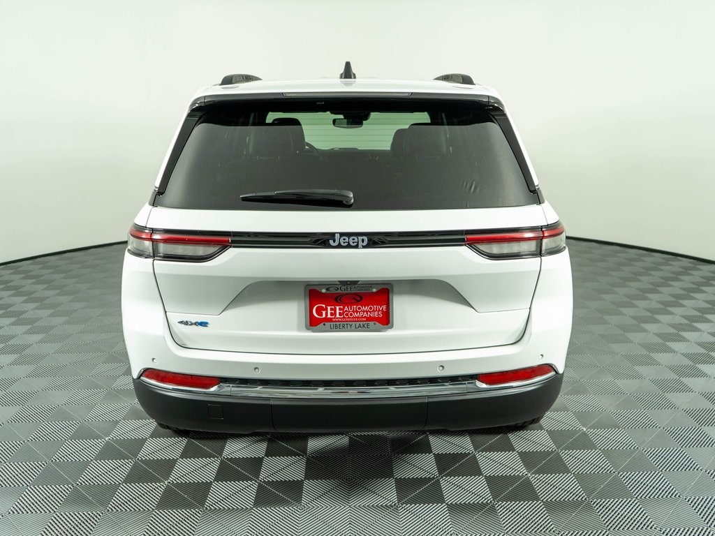 2024 Jeep Cherokee Limited 4xe photo 5
