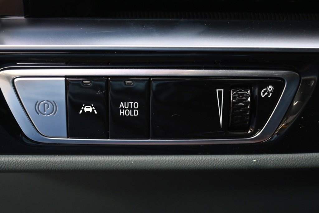 2025 Cadillac Lyriq Luxury photo 21