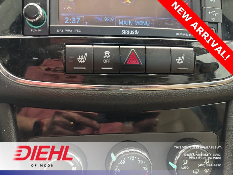 2013 Chrysler 200 Limited photo 23