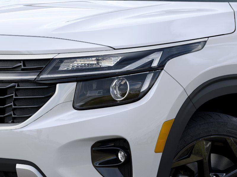 2026 Kia Seltos EX photo 9