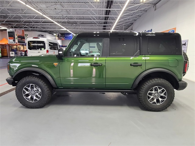 2025 Ford Bronco Badlands photo 7