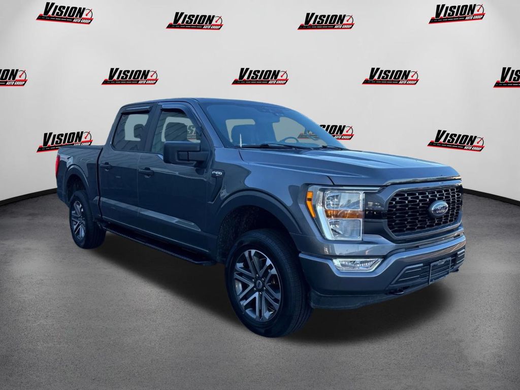 2021 Ford F-150 XL photo 3