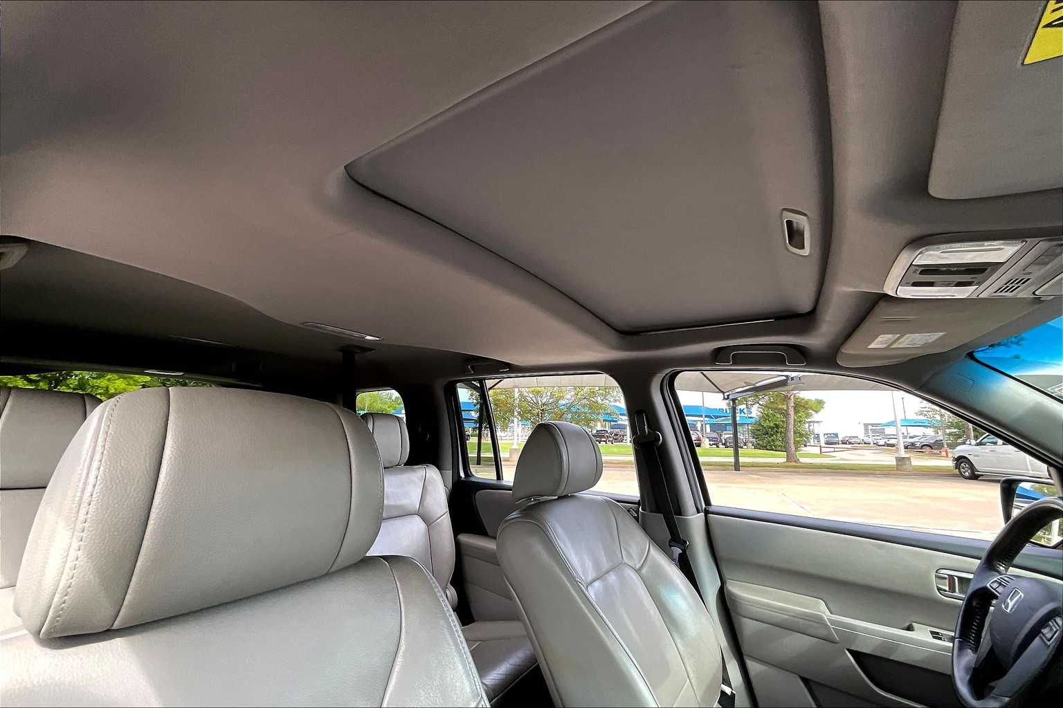 2014 Honda Pilot EX-L photo 12