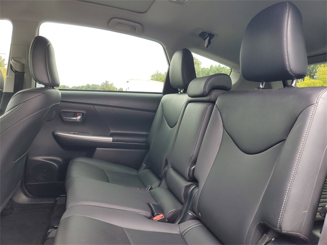2017 Toyota Prius V Five photo 11