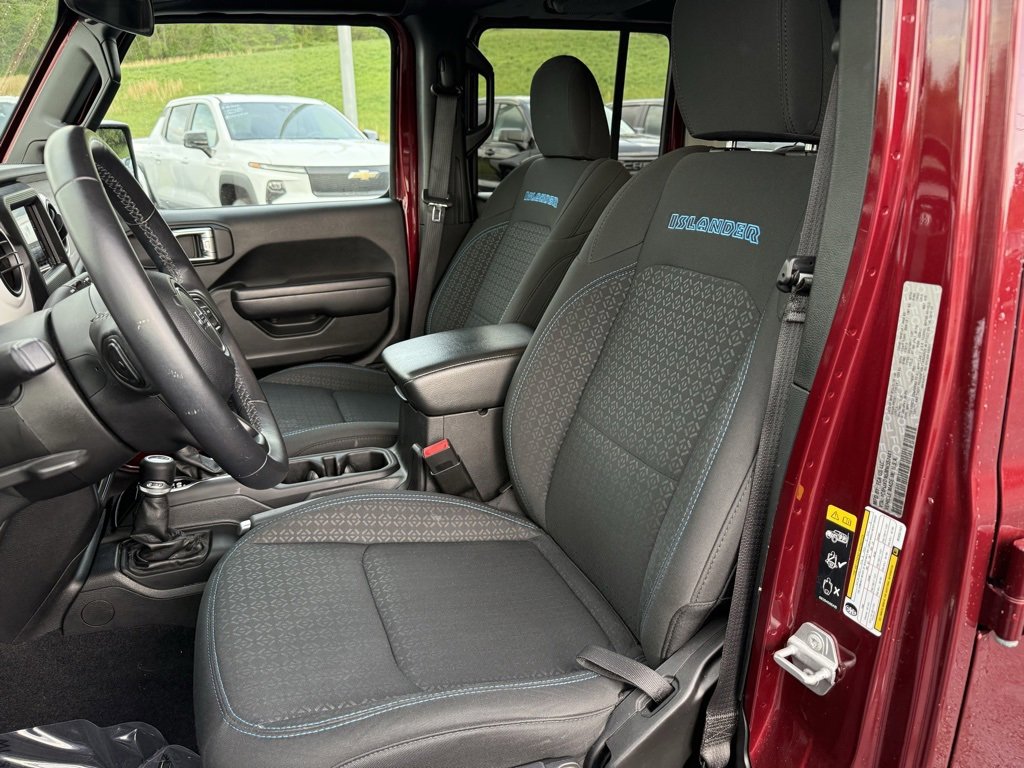 2021 Jeep Wrangler Unlimited Islander photo 10