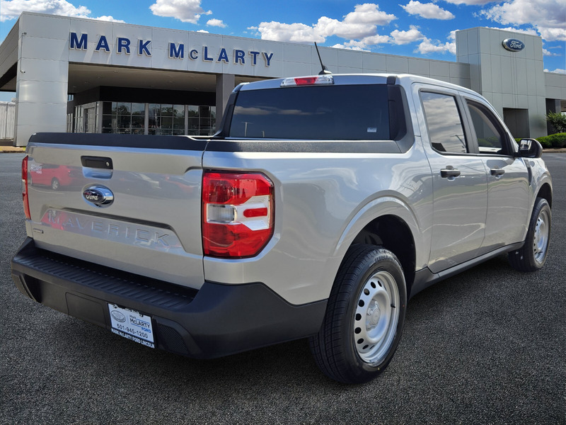 2023 Ford Maverick XL photo 2