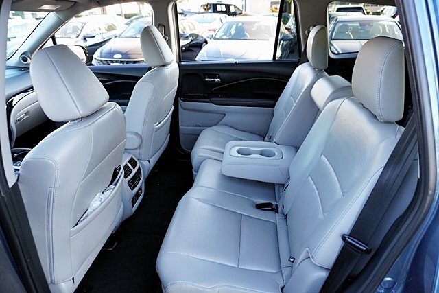 Used 2022 Blue Honda Touring image 16