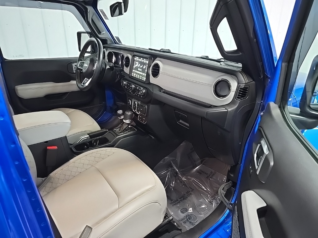 2023 Jeep Wrangler Altitude photo 15