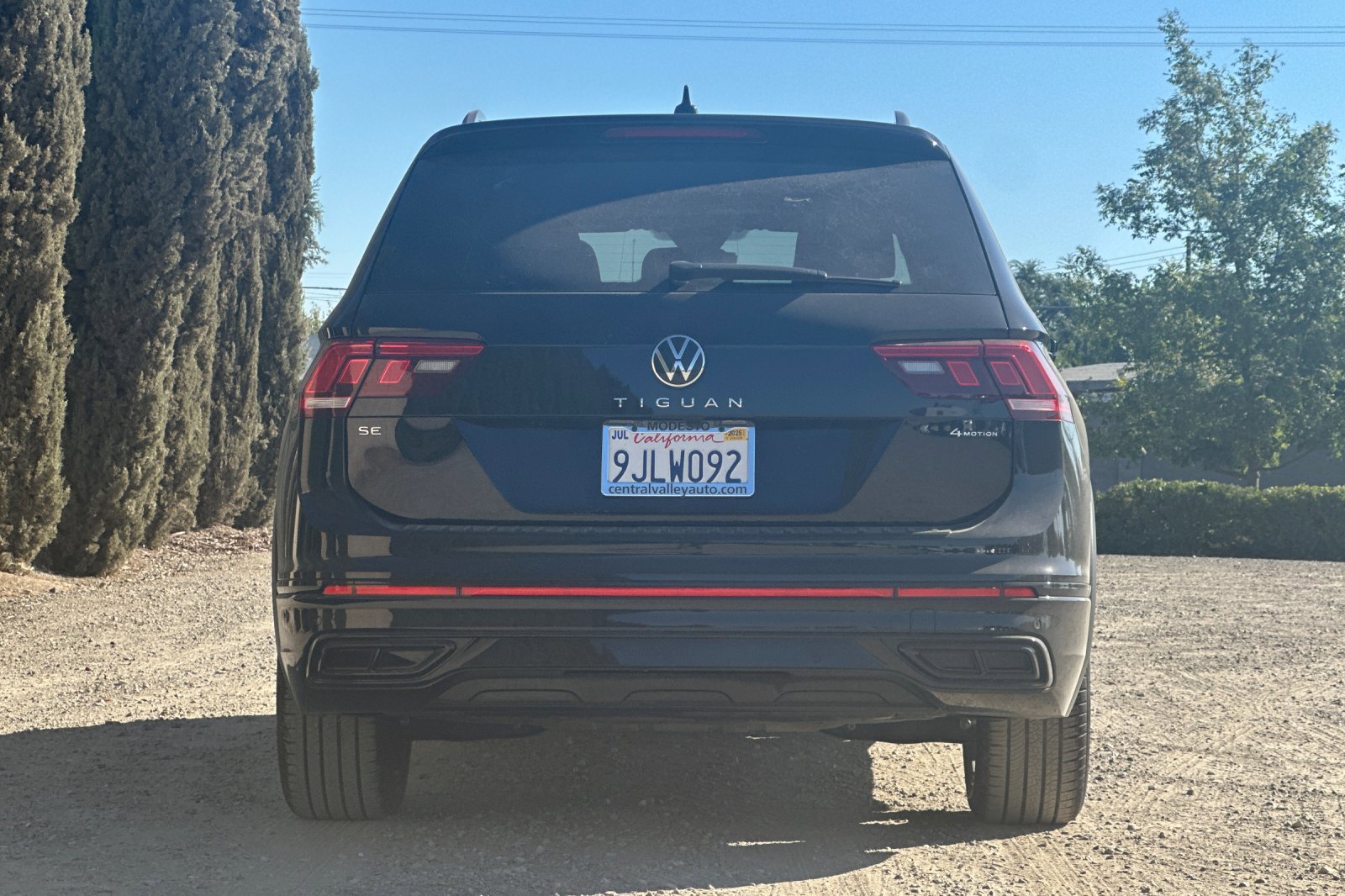 2024 Volkswagen Tiguan SE R-Line Black Sport photo 3