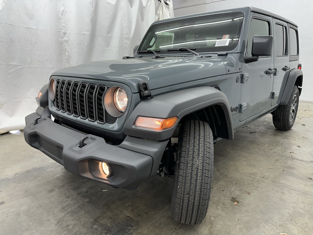 2024 Jeep Wrangler Sport S photo 4