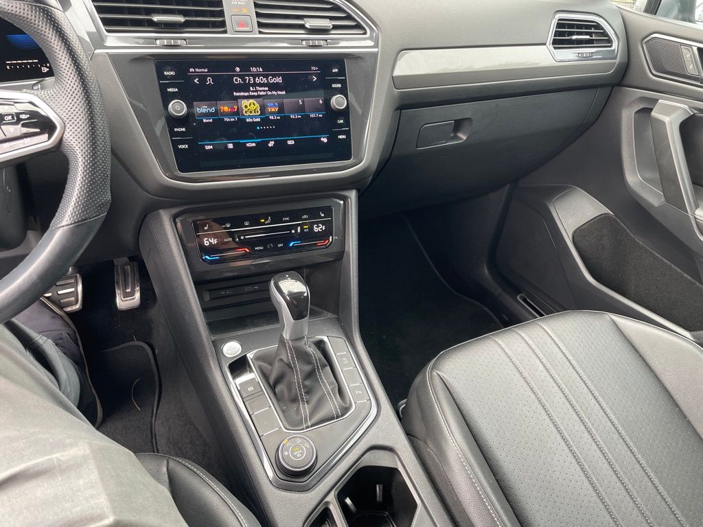 2023 Volkswagen Tiguan SE R-Line Black photo 14