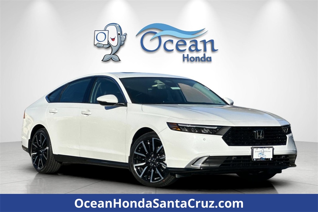 2025 Honda Accord Hybrid Touring's photo