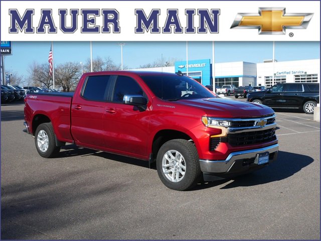 2024 Chevrolet Silverado 1500 LT's photo