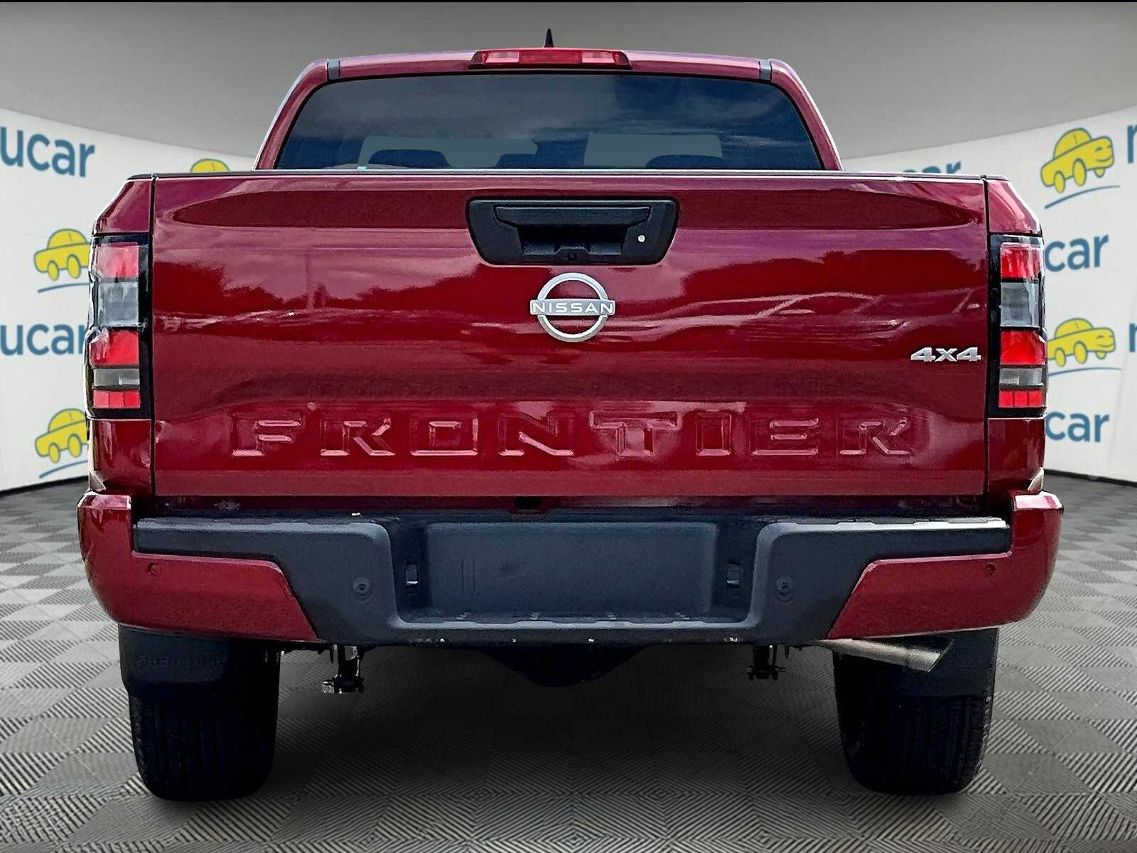 2025 Nissan Frontier SV photo 5