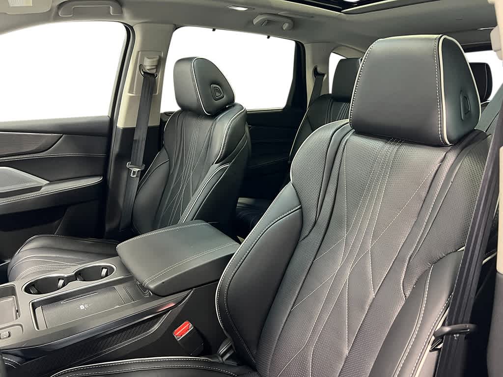 2026 Acura MDX SH-AWD Advance photo 21