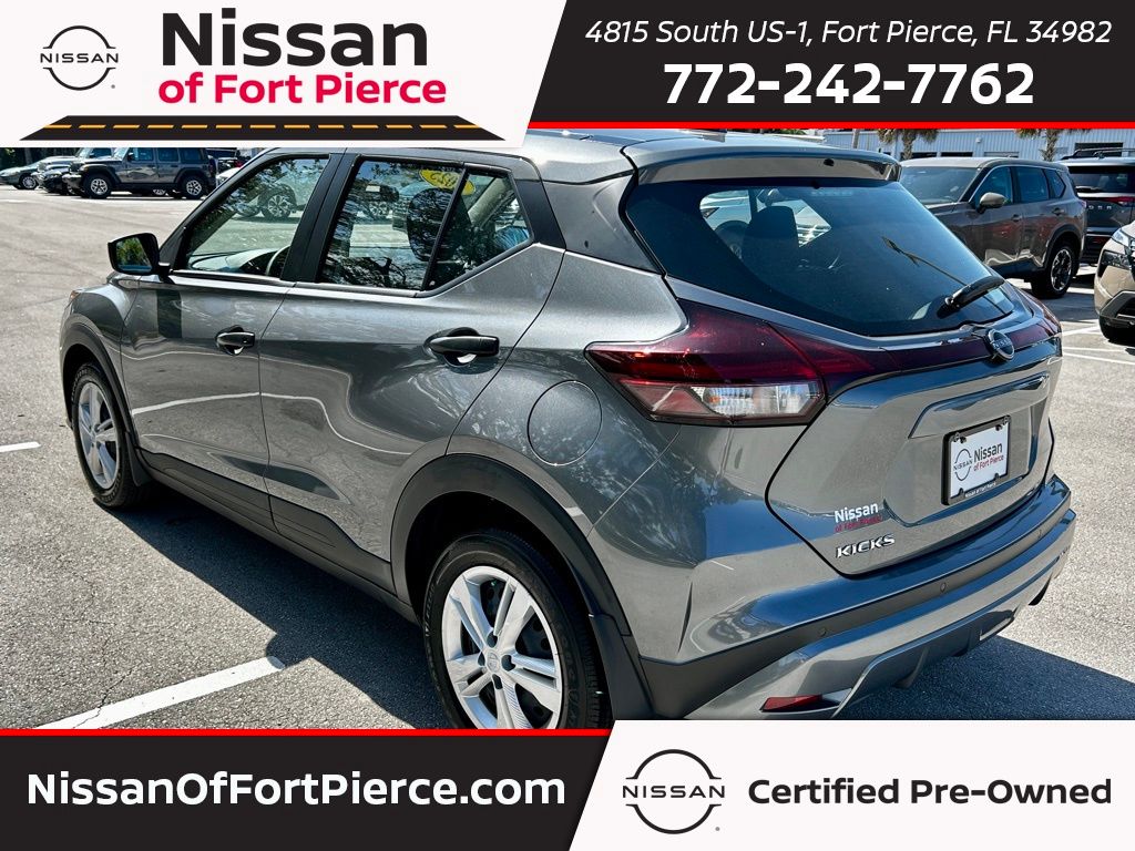 2025 Nissan Kicks Play S photo 3