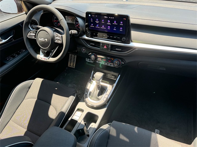 2024 Kia Forte GT-Line photo 32
