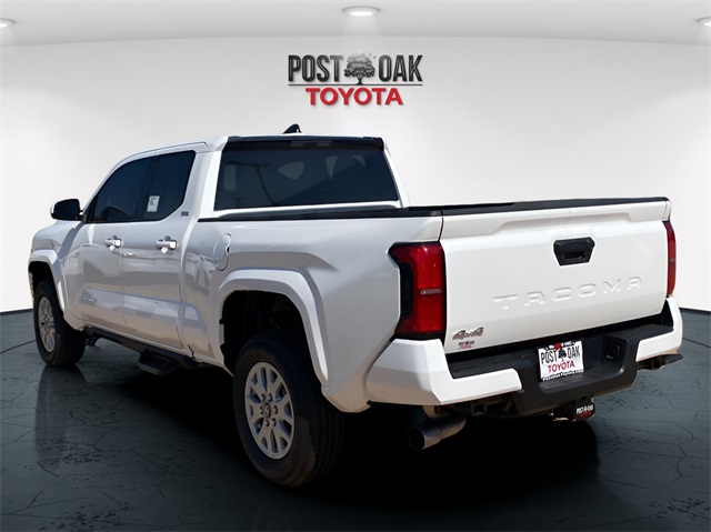2025 Toyota Tacoma SR5 4x4 Double Cab photo 5